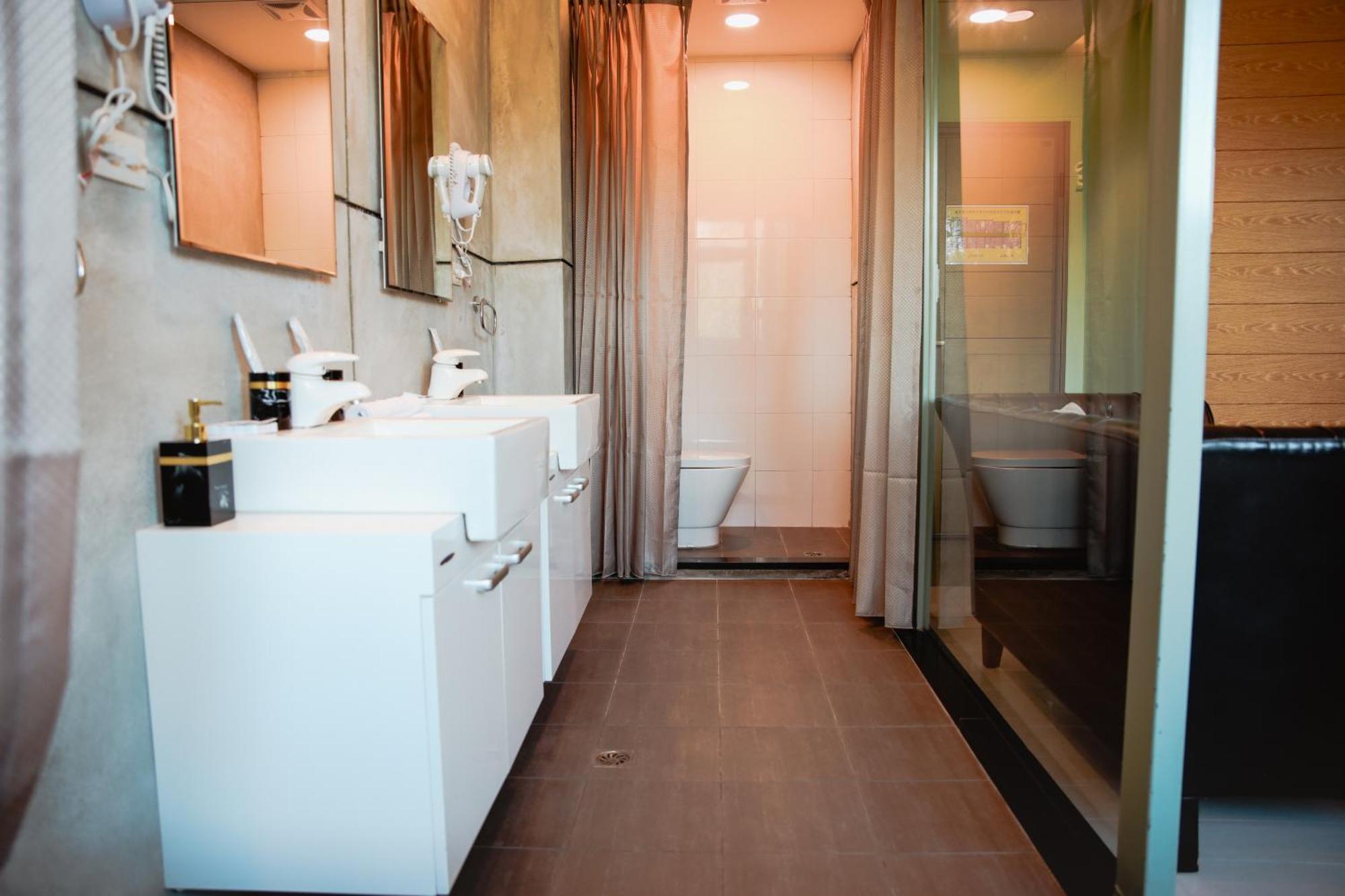 823 Tourist Hotel Цзиньху Экстерьер фото