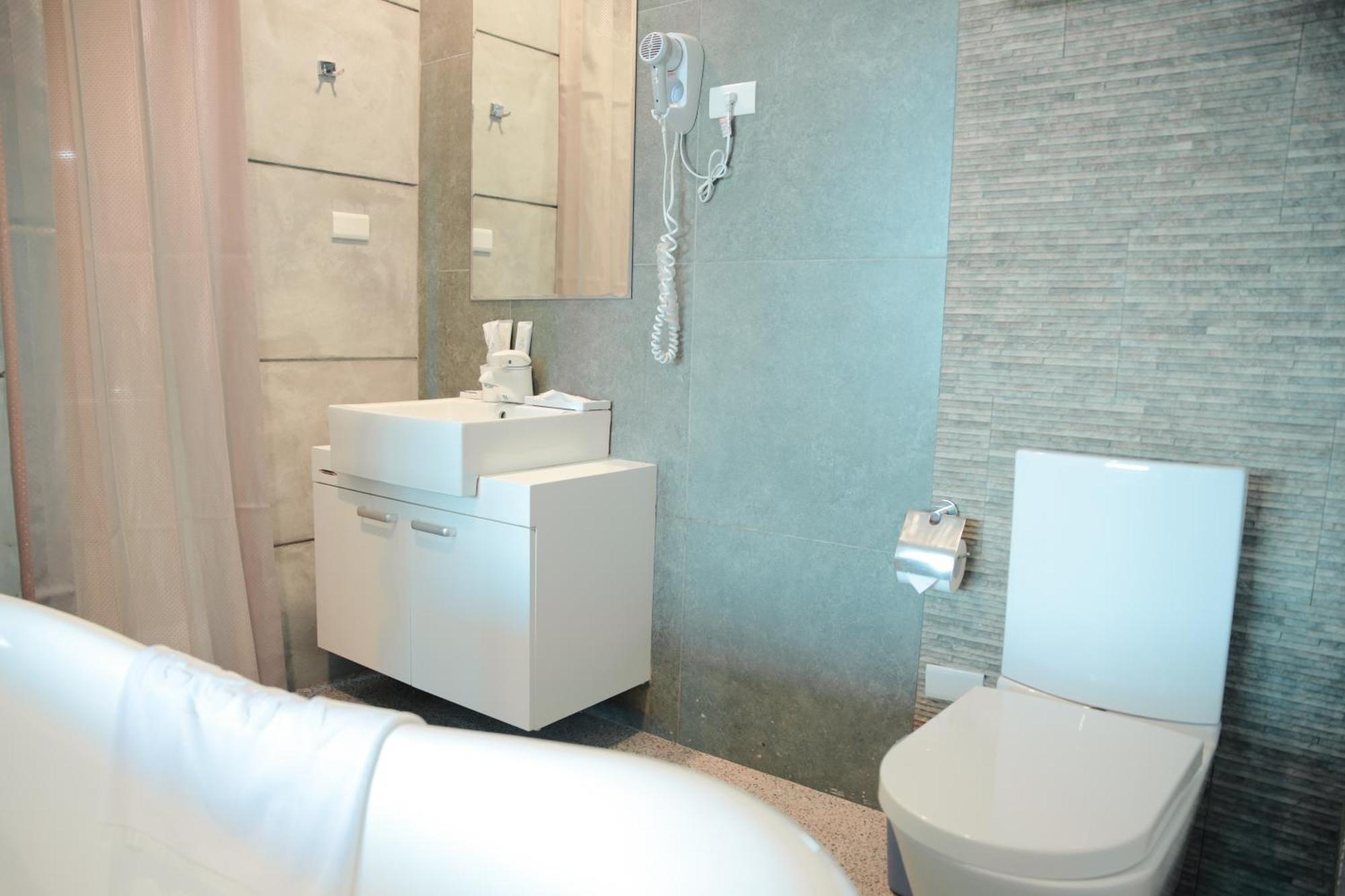 823 Tourist Hotel Цзиньху Экстерьер фото
